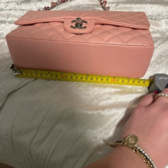 RARE CHANEL HEARTS FLAP BAG - Picture 12 of 15